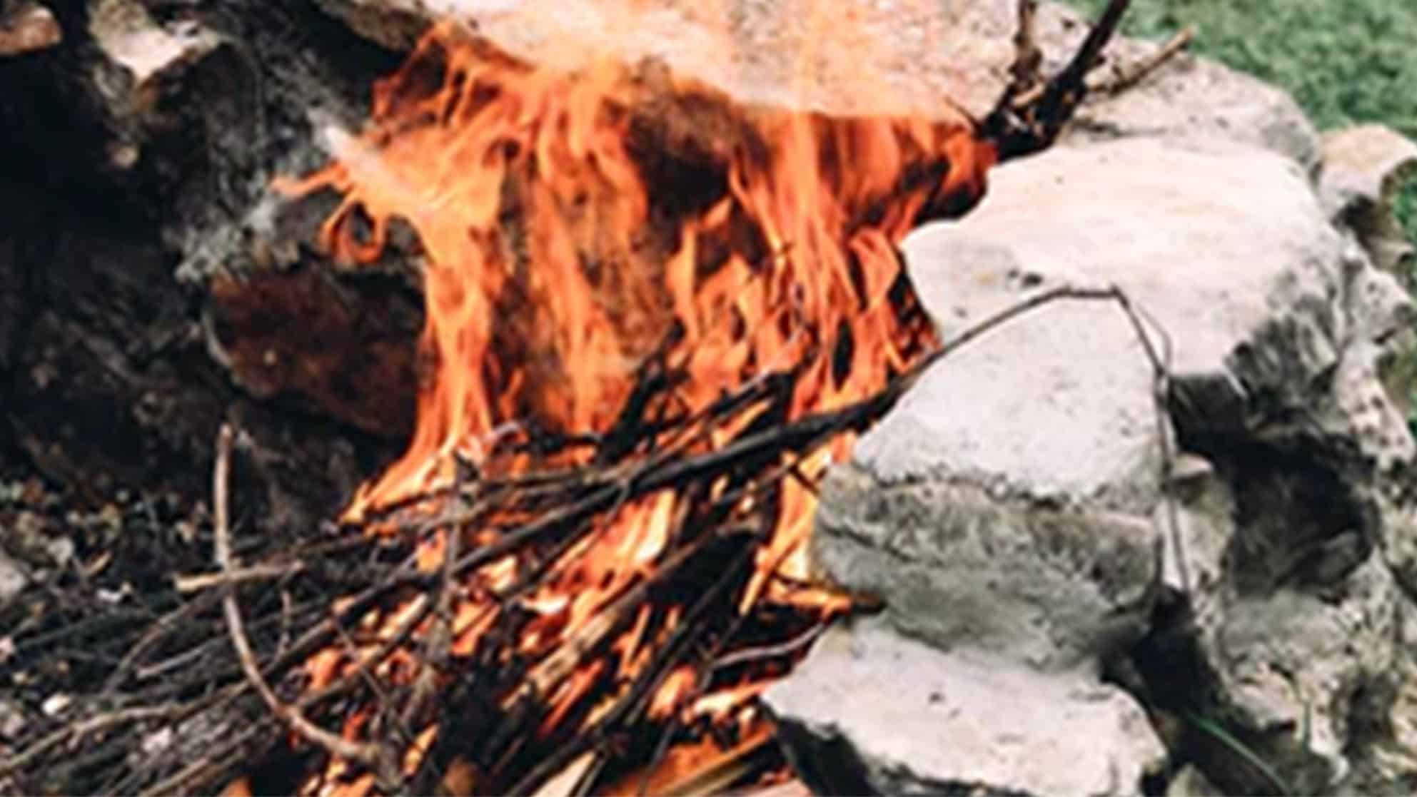 What To Put Under A Fire Pit On Grass DIY HOME GURU